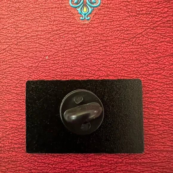 Make lying wrong again pin - Picture 2 of 3